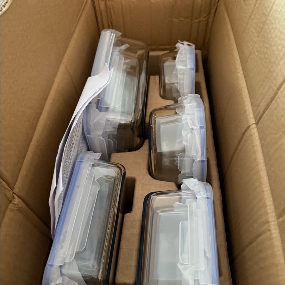 Transparent Food Storage Container Set with Blue Accents